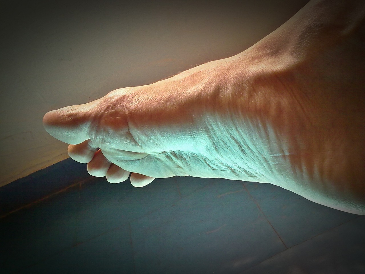 pain in foot from neuropathy